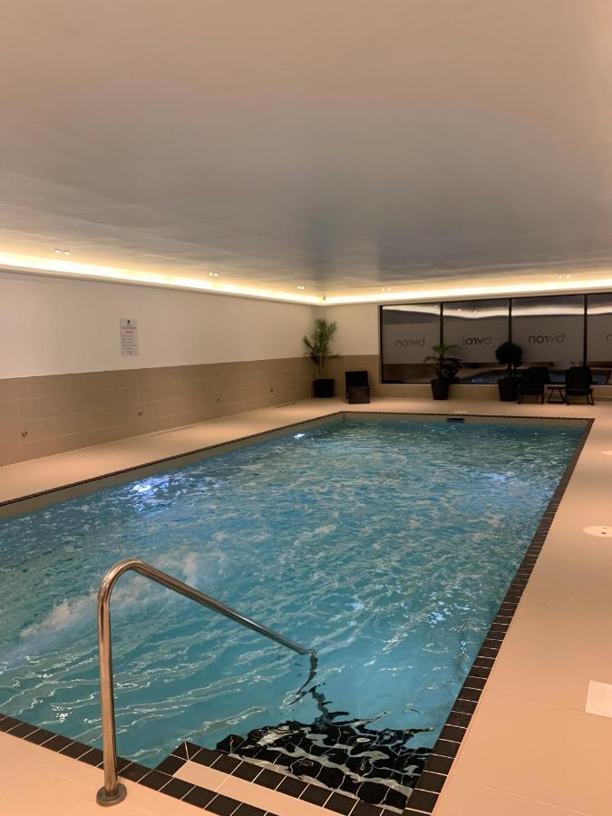 5 Putsborough - Luxury Apartment At Byron Woolacombe, Only 4 Minute Walk To Woolacombe Beach! ภายนอก รูปภาพ