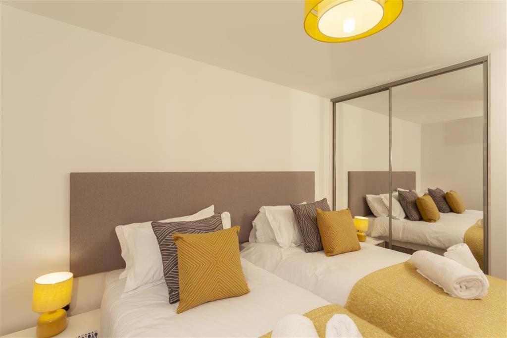 5 Putsborough - Luxury Apartment At Byron Woolacombe, Only 4 Minute Walk To Woolacombe Beach! ภายนอก รูปภาพ