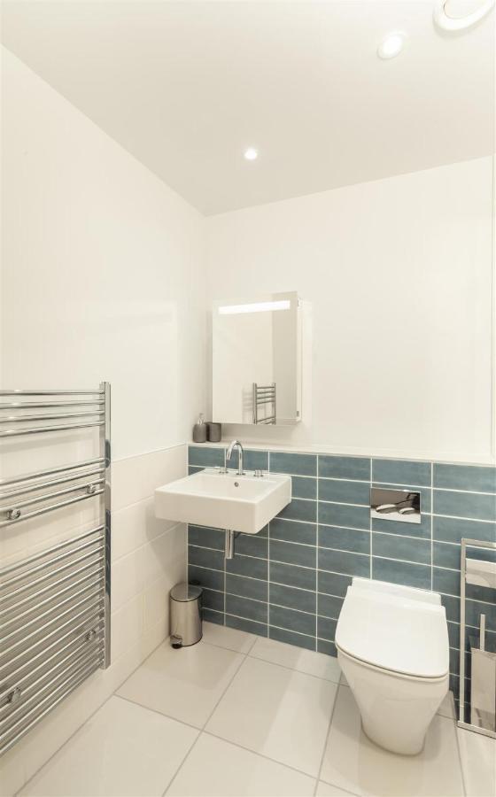 5 Putsborough - Luxury Apartment At Byron Woolacombe, Only 4 Minute Walk To Woolacombe Beach! ภายนอก รูปภาพ